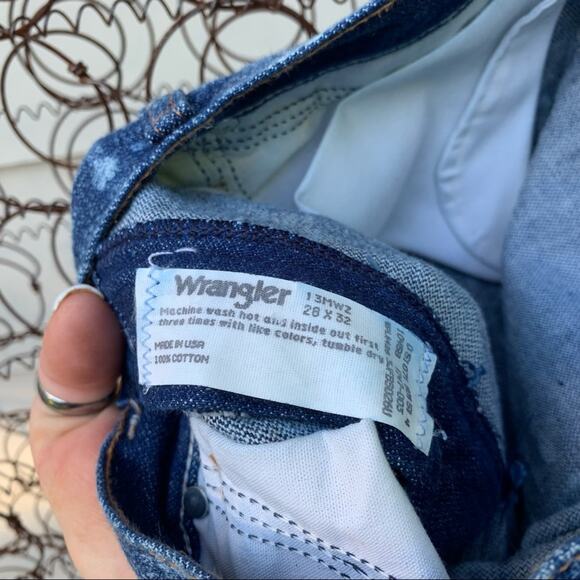 Wrangler “Star Splatter” upcycle diy vintage wedgie jeans - Picture 7 of 8